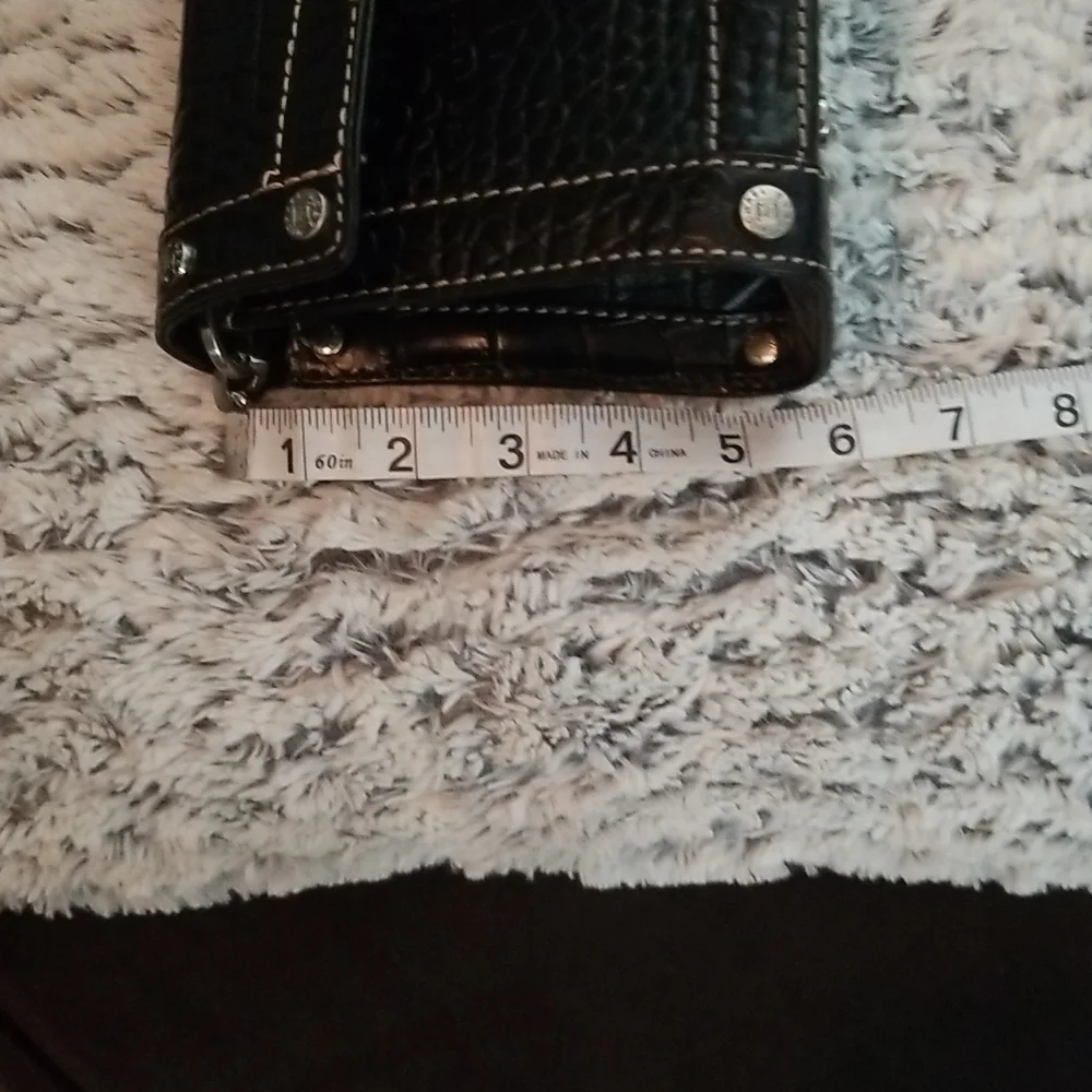 Black women alligator print hand bag. Very good conditions. No defects - Picture 9 of 10